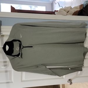 Nike light weight long sleeve athletic long sleeve